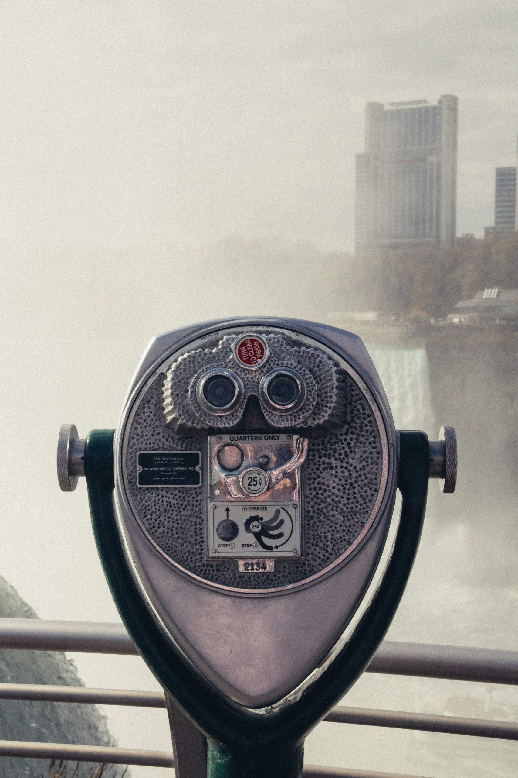 viewfinder at Niagara Falls