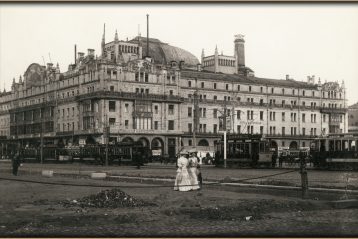 old photograph of the Metropol Hotel in Moscow