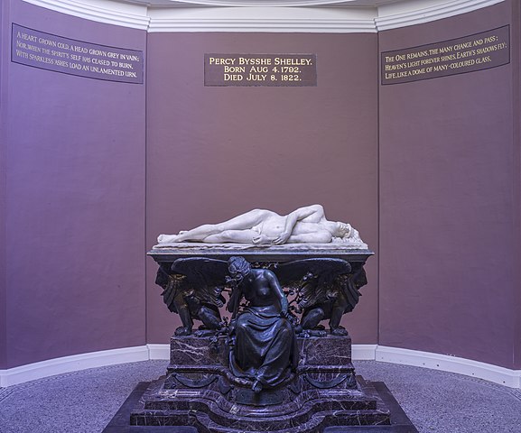 Oxford-University_College_Shelley_Memorial