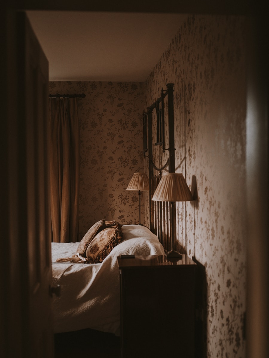 bedroom with two lamps and bed